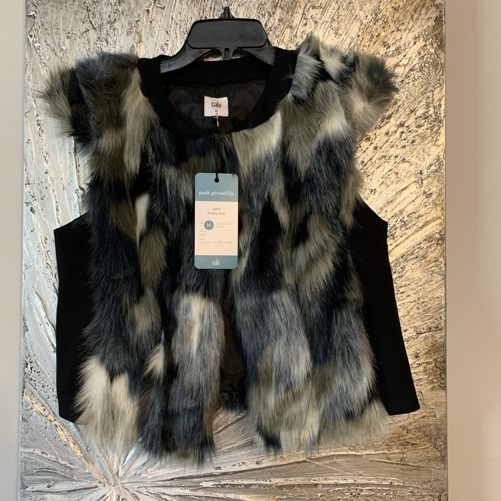 Cabi Frost Vest. Size M.
